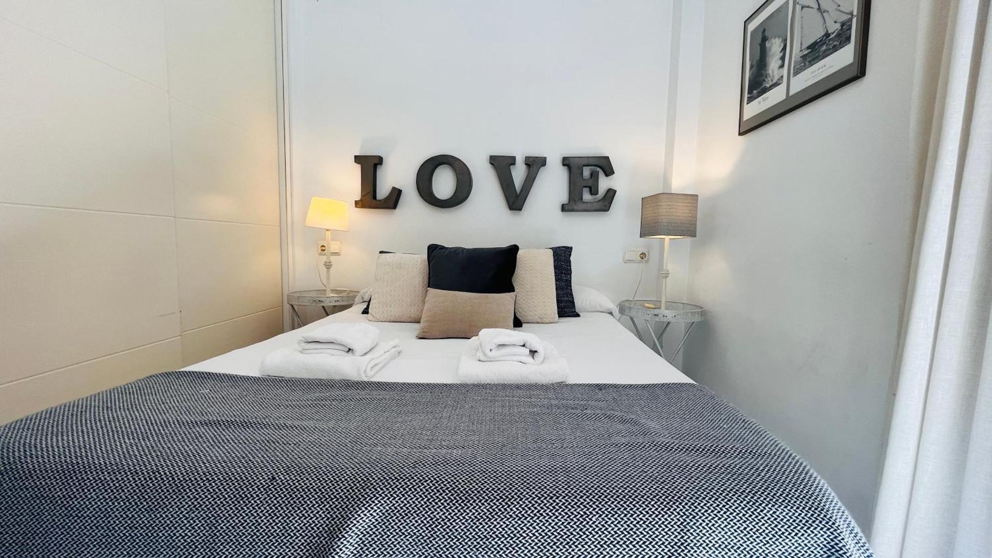 Homely Malaga Atarazanas Luaran gambar