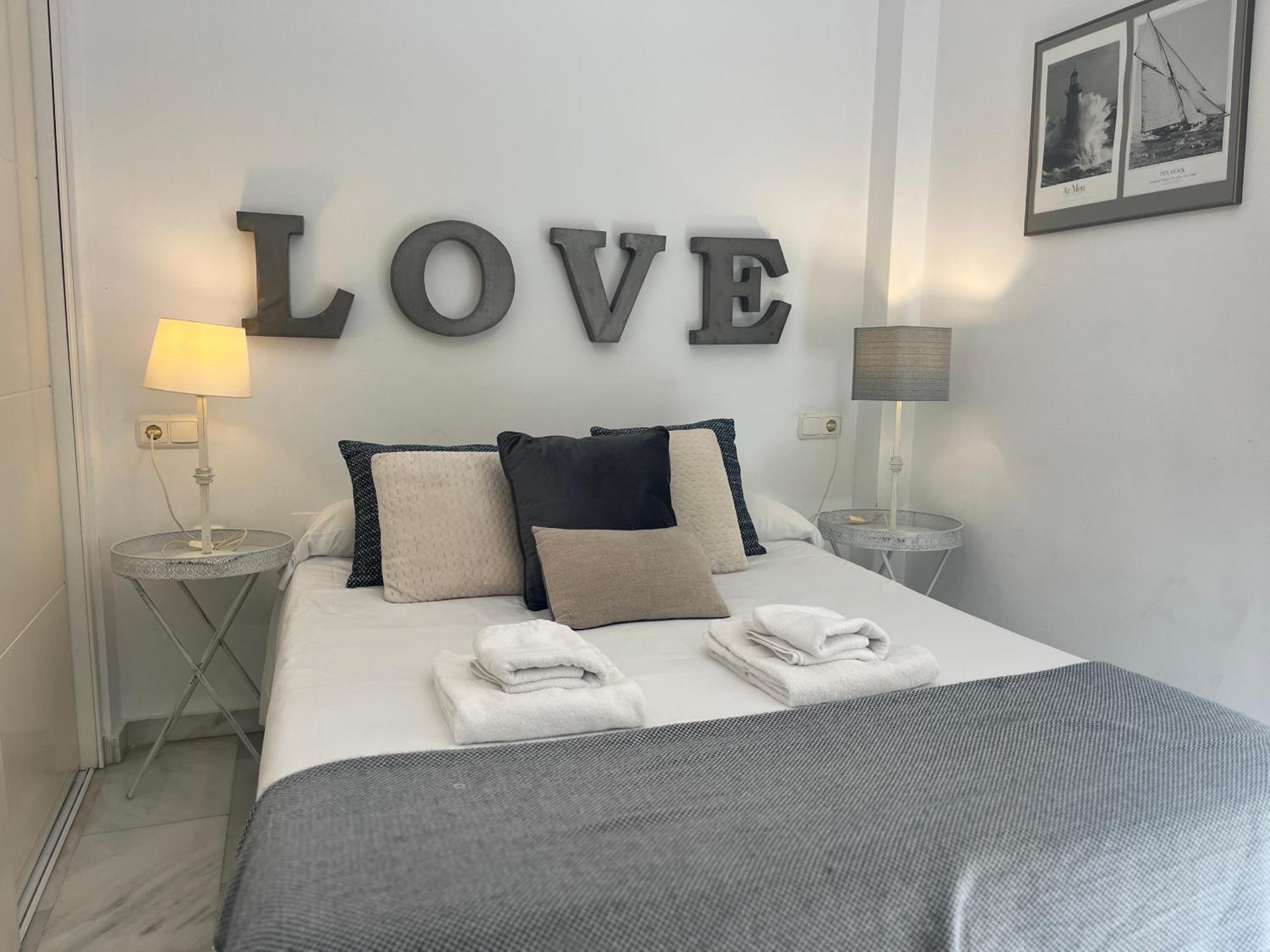 Homely Malaga Atarazanas Luaran gambar